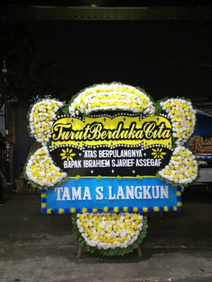 Papan Bunga Duka di Tlilir